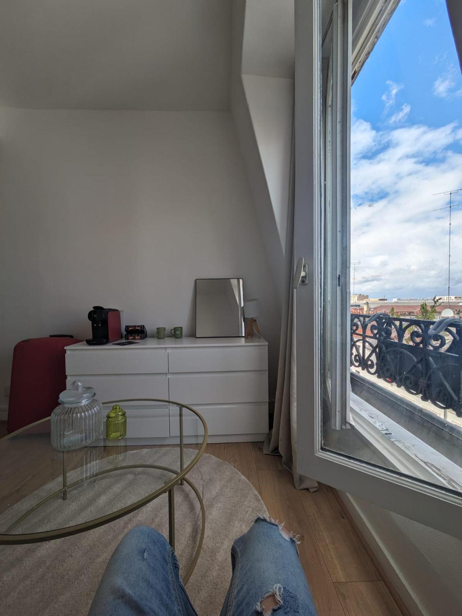 Cosy Proche Metro Apartment